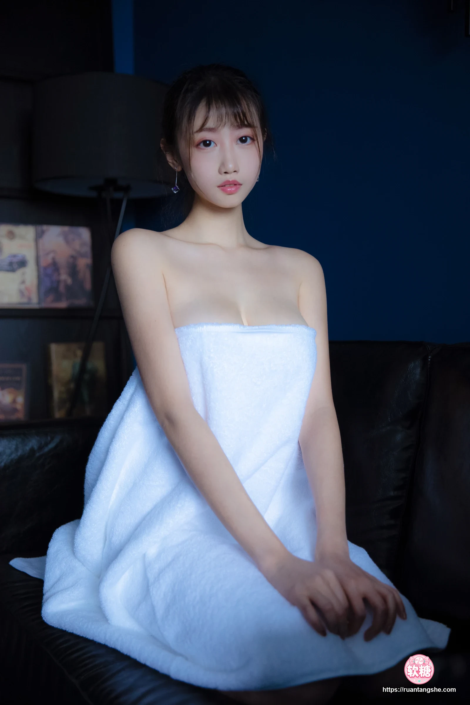 奈汐酱nice 奈汐酱nice NO.076 - 私人露點定制 深蓝