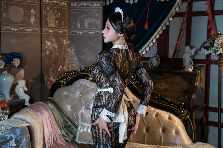 奈汐酱nice《顺从》写真图集 100P+1V｜在线预览与图包下载