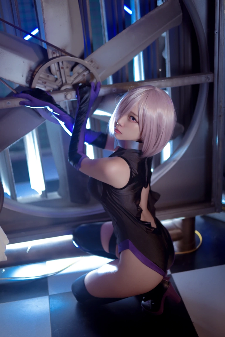 二佐Nisa《Fate玛修训练》写真图集 26P｜在线预览与图包下载