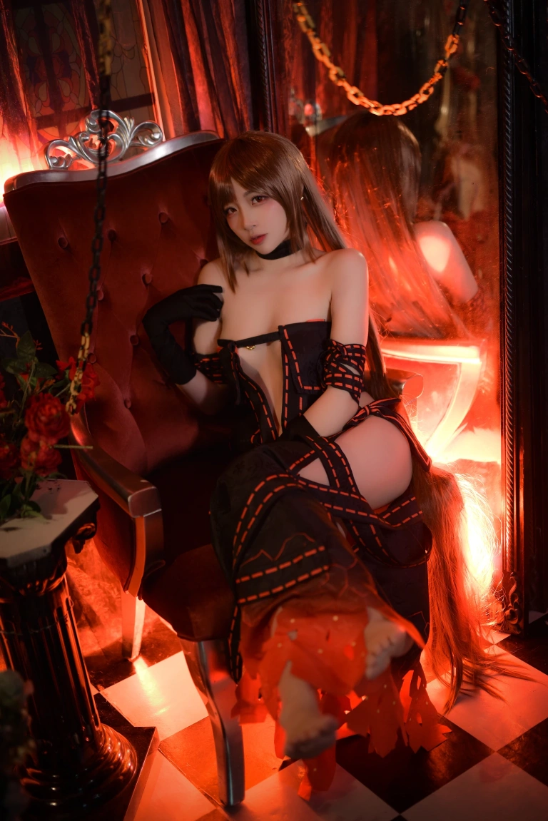 二佐Nisa《Fate虞美人》写真图集 24P｜在线预览与图包下载