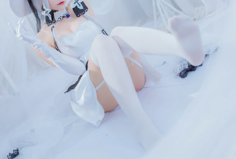 二佐Nisa《碧蓝航线 光辉》写真图集 36P｜在线预览与图包下载