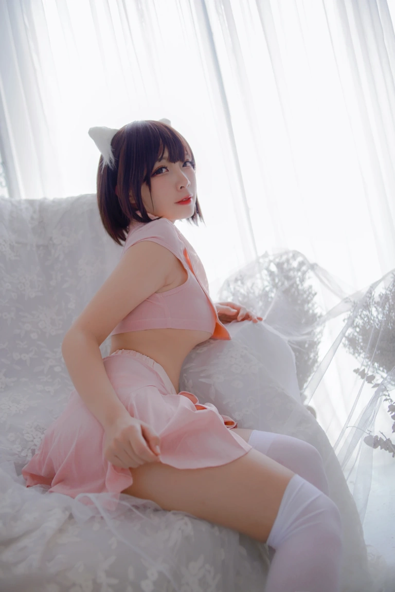二佐Nisa《粉旗袍》写真图集 21P｜在线预览与图包下载