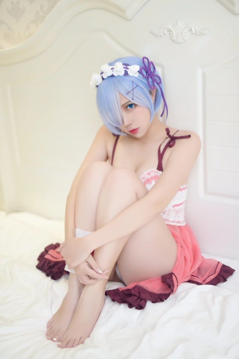 二佐Nisa《蕾姆1号本 睡衣》写真图集 10P｜在线预览与图包下载