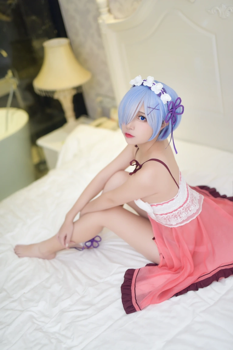 二佐Nisa《蕾姆1号本 睡衣》写真图集 10P｜在线预览与图包下载