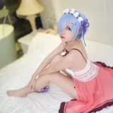二佐Nisa《蕾姆1号本 睡衣》写真图集 10P｜在线预览与图包下载