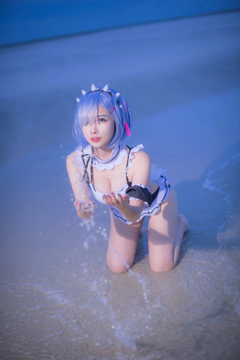 二佐Nisa《蕾姆1号本 泳衣2》写真图集 11P｜在线预览与图包下载