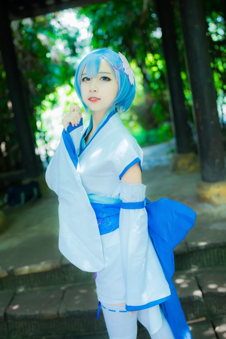 二佐Nisa《蕾姆1号本 幼年》写真图集 24P｜在线预览与图包下载