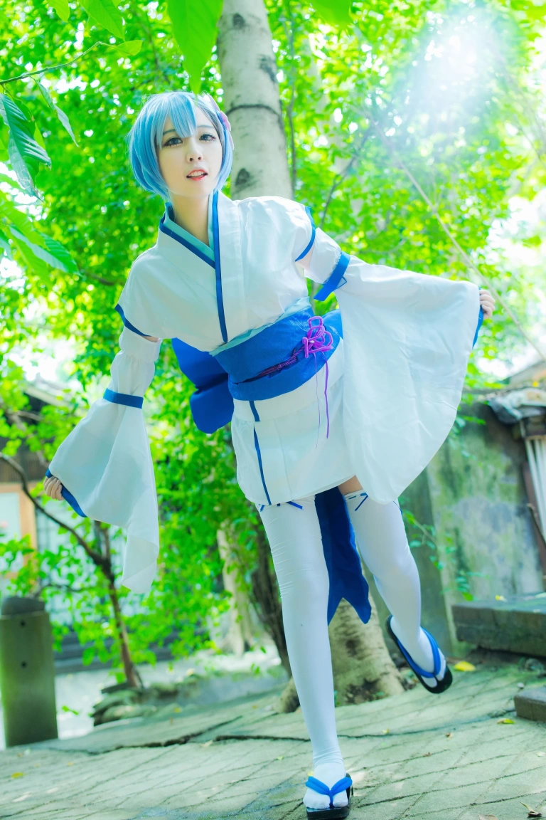 二佐Nisa《蕾姆1号本 幼年》写真图集 24P｜在线预览与图包下载