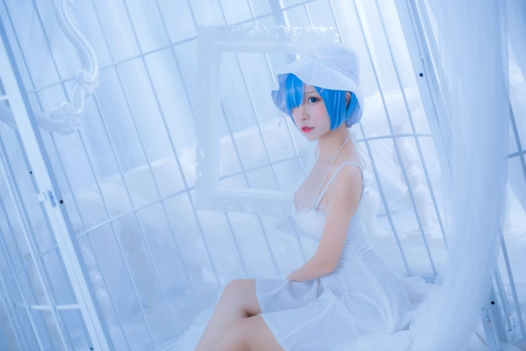 二佐Nisa《蕾姆2号本 蕾姆白裙》写真图集 27P｜在线预览与图包下载
