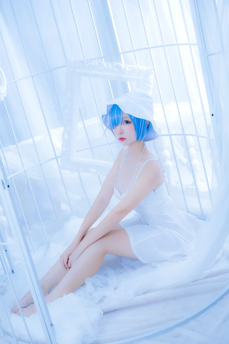 二佐Nisa《蕾姆2号本 蕾姆白裙》写真图集 27P｜在线预览与图包下载