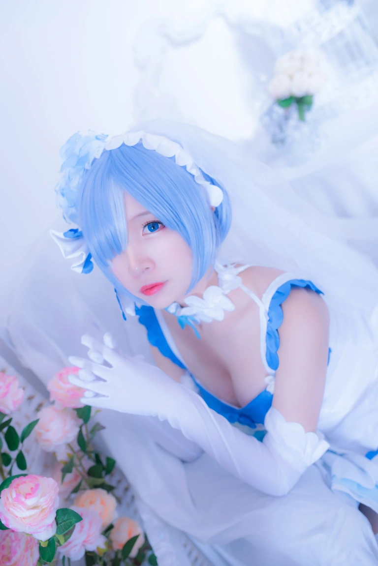 二佐Nisa《蕾姆2号本 蕾姆花嫁》写真图集 33P｜在线预览与图包下载