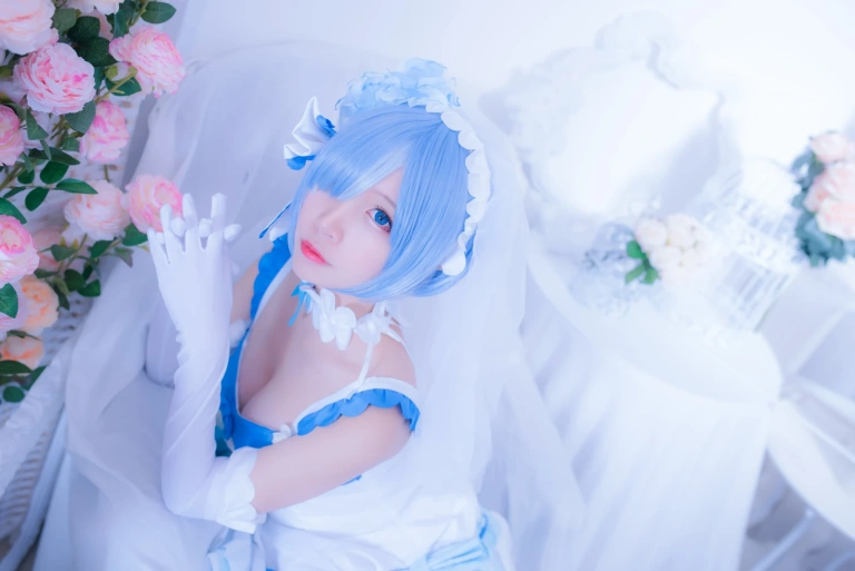 二佐Nisa《蕾姆2号本 蕾姆花嫁》写真图集 33P｜在线预览与图包下载