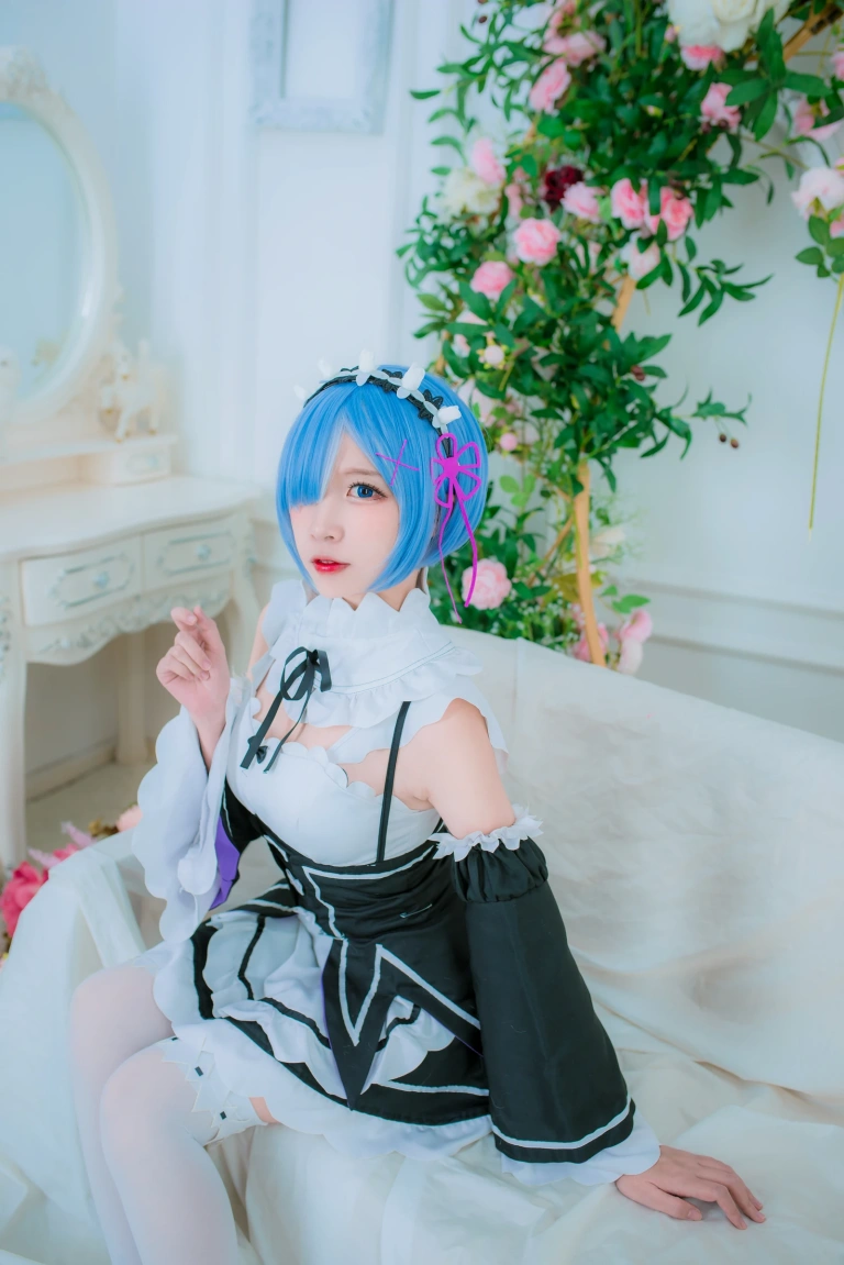 二佐Nisa《蕾姆2号本 蕾姆女仆》写真图集 33P｜在线预览与图包下载