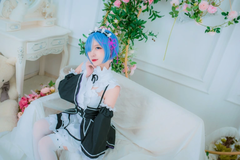 二佐Nisa《蕾姆2号本 蕾姆女仆》写真图集 33P｜在线预览与图包下载