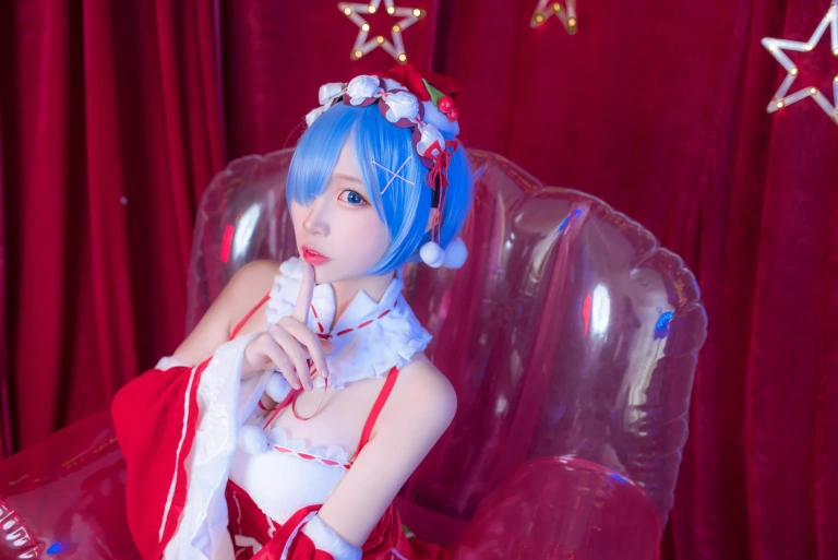 二佐Nisa《蕾姆2号本 蕾姆圣诞》写真图集 46P｜在线预览与图包下载