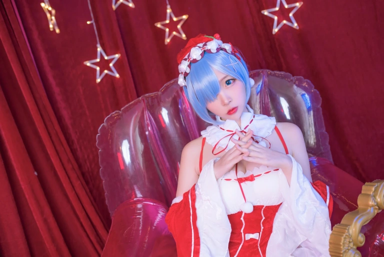 二佐Nisa《蕾姆2号本 蕾姆圣诞》写真图集 46P｜在线预览与图包下载