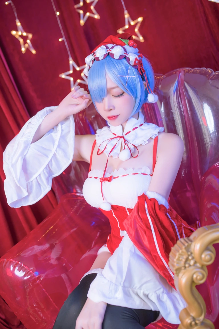 二佐Nisa《蕾姆2号本 蕾姆圣诞》写真图集 46P｜在线预览与图包下载