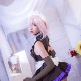 二佐Nisa《玛修女仆》写真图集 7P｜在线预览与图包下载