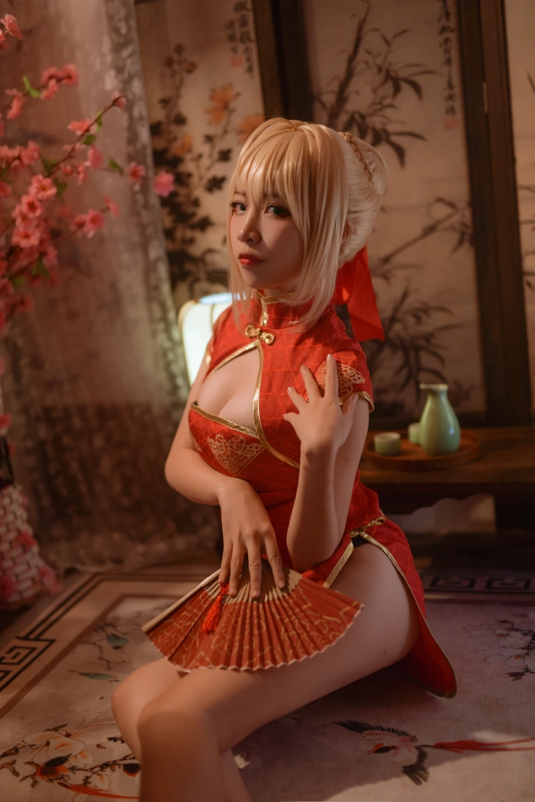 二佐Nisa《旗袍本 Fate尼禄旗袍》写真图集 20P｜在线预览与图包下载