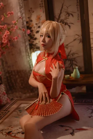 二佐Nisa《旗袍本 Fate尼禄旗袍》写真图集 20P｜在线预览与图包下载
