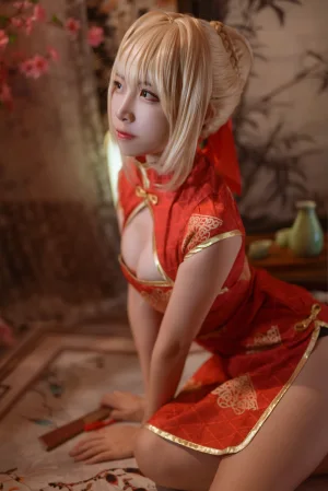 二佐Nisa《旗袍本 Fate尼禄旗袍》写真图集 20P｜在线预览与图包下载