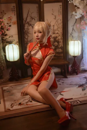 二佐Nisa《旗袍本 Fate尼禄旗袍》写真图集 20P｜在线预览与图包下载