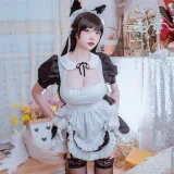 二佐Nisa《犬之眷 碧蓝爱宕女仆》写真图集 19P｜在线预览与图包下载