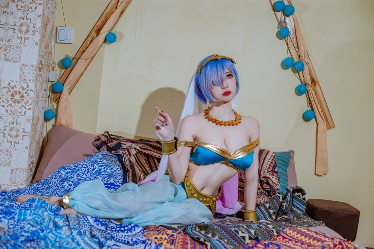 二佐Nisa《蕾姆舞娘》写真图集 9P｜在线预览与图包下载