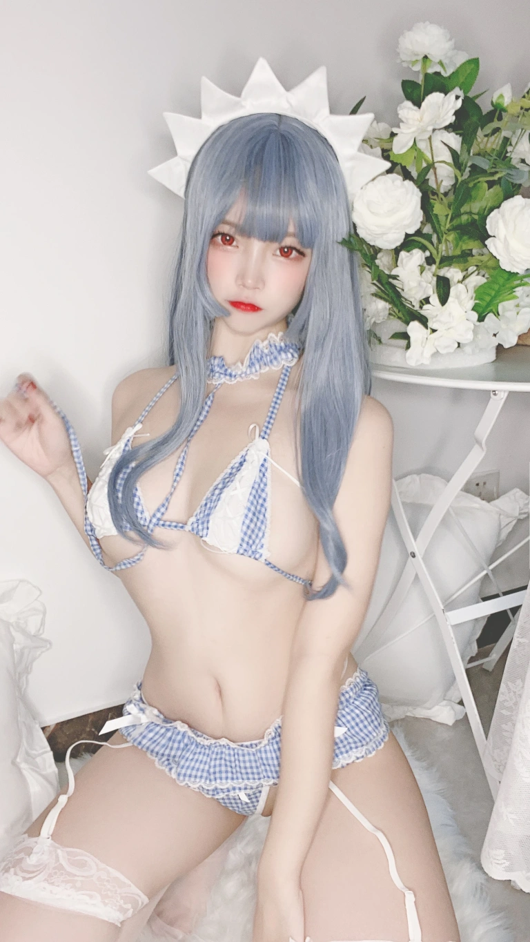 二佐Nisa《私房自拍蓝格比基尼女仆》写真图集 40P｜在线预览与图包下载