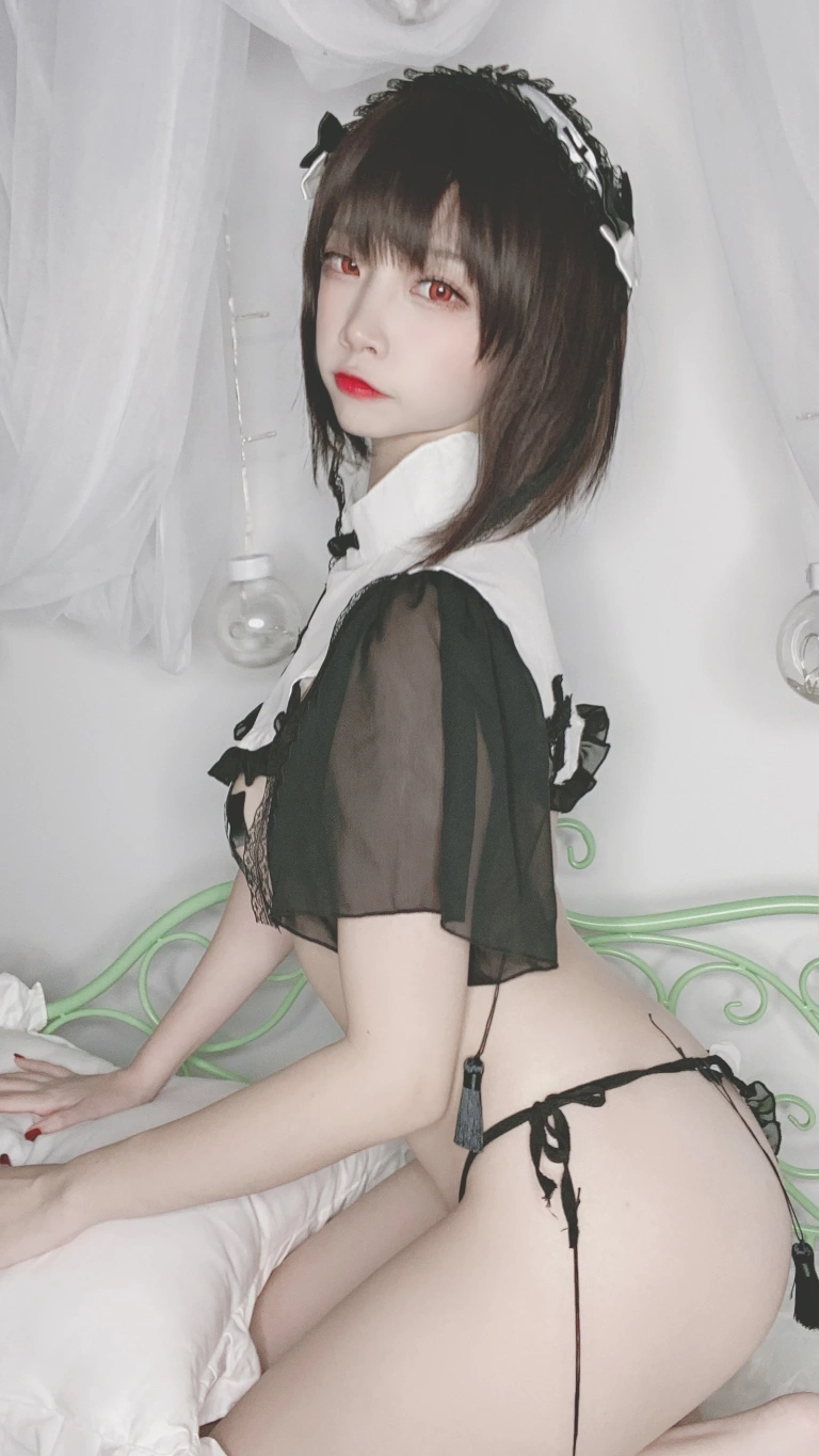 二佐Nisa《私房自拍修女》写真图集 44P｜在线预览与图包下载