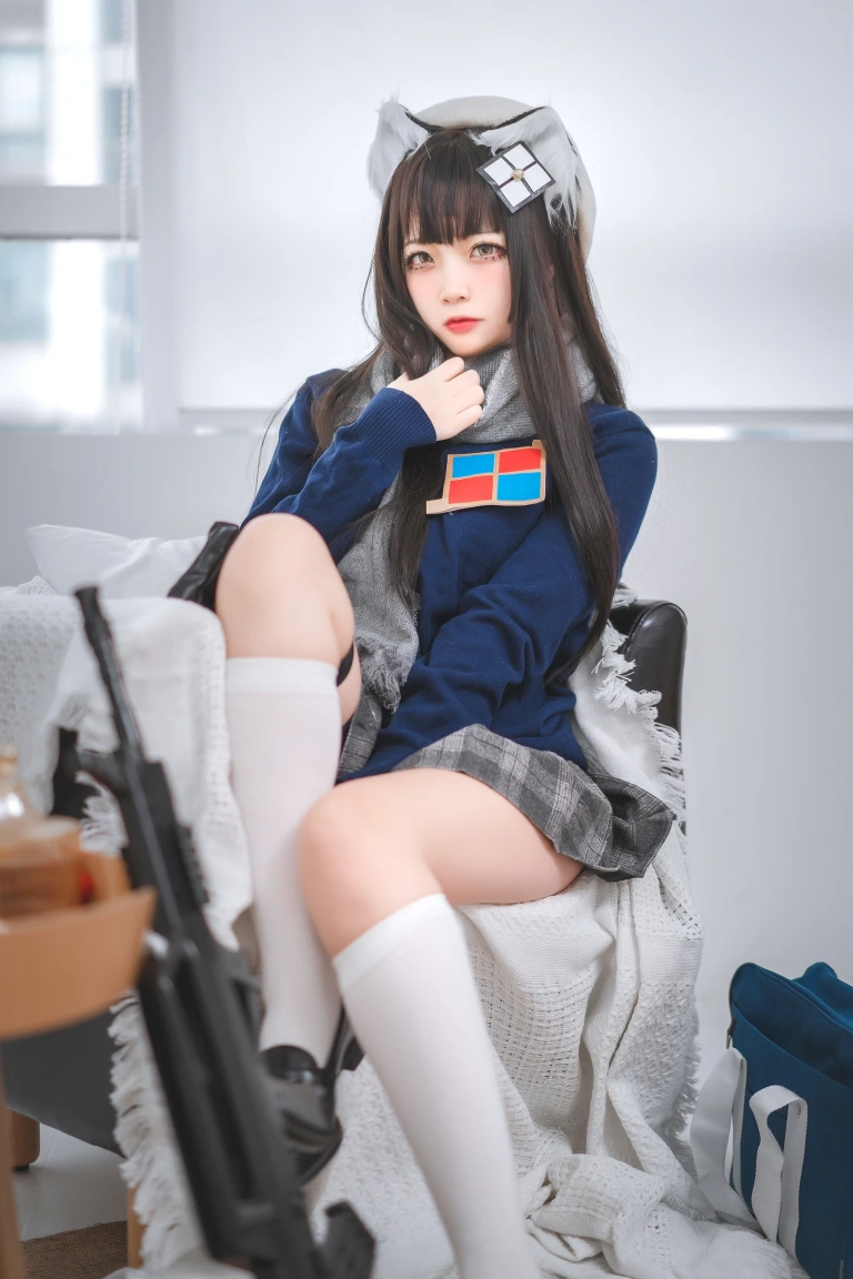 二佐Nisa《2020.11月铁粉福利 少前95式JK》写真图集 13P｜在线预览与图包下载