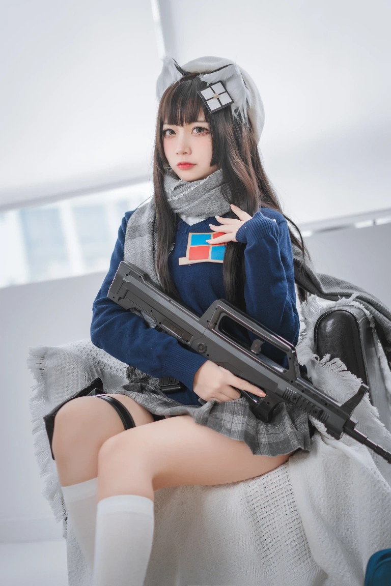 二佐Nisa《2020.11月铁粉福利 少前95式JK》写真图集 13P｜在线预览与图包下载