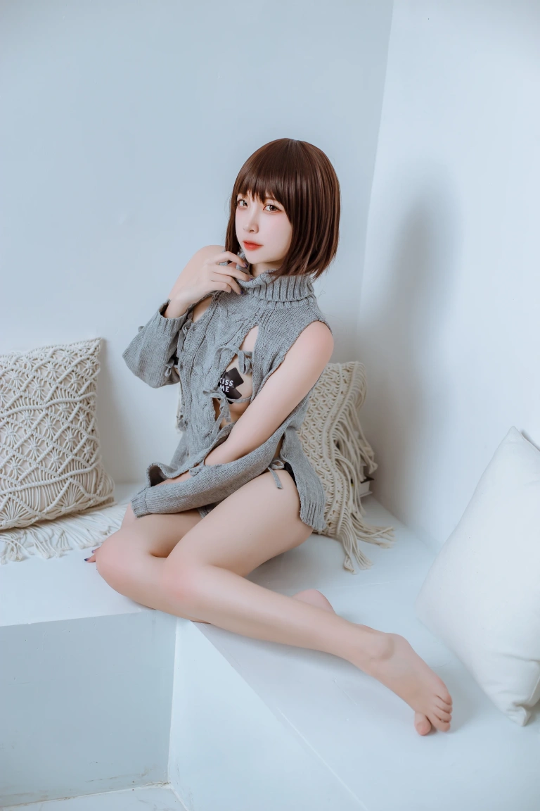 二佐Nisa《私房洞洞毛衣》写真图集 66P+2V｜在线预览与图包下载