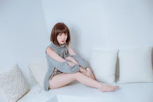 二佐Nisa《私房洞洞毛衣》写真图集 66P+2V｜在线预览与图包下载