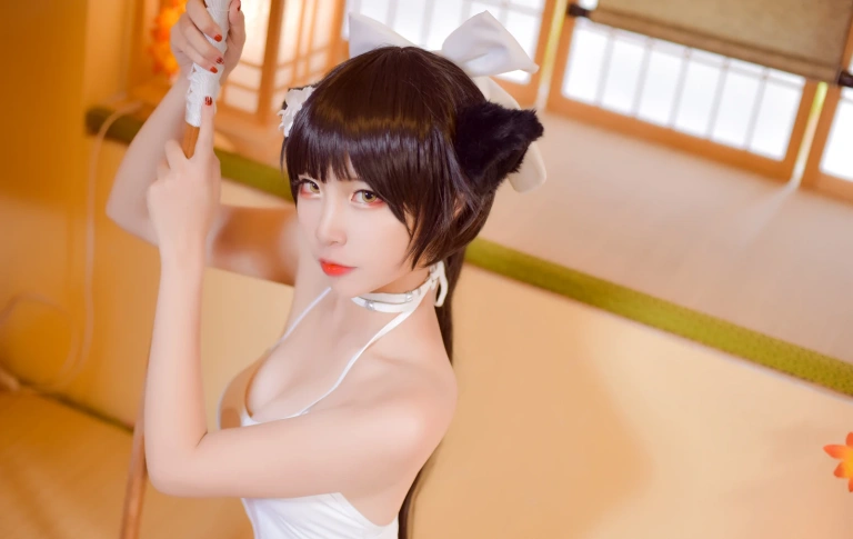 二佐Nisa《高雄泳装》写真图集 31P｜在线预览与图包下载