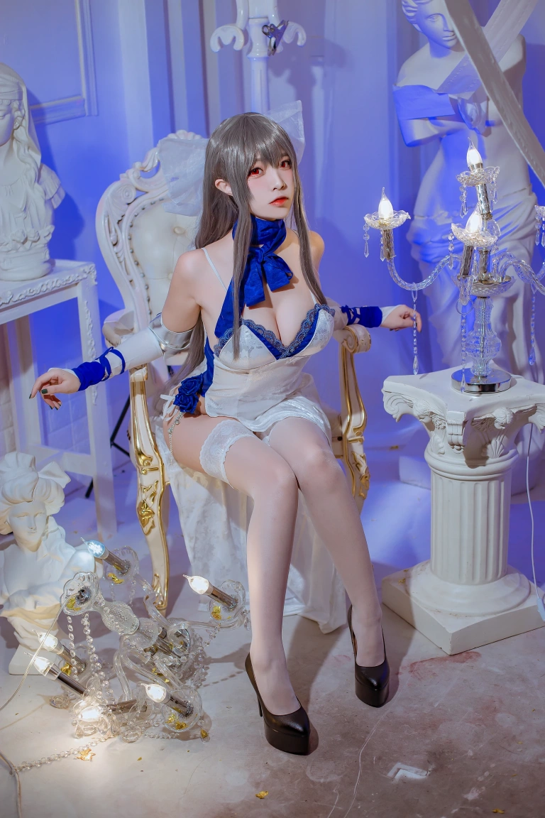 二佐Nisa《碧蓝航线 路易九礼服》写真图集 29P｜在线预览与图包下载