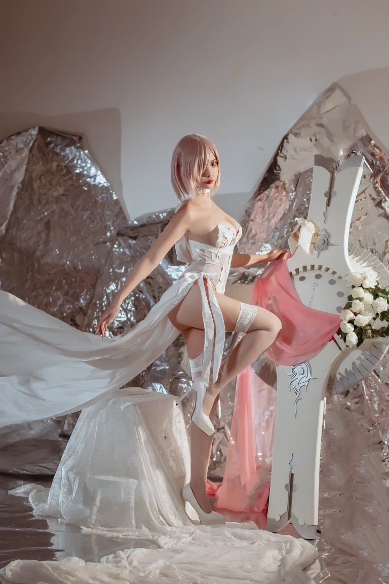 二佐Nisa《玛修婚纱》写真图集 42P｜在线预览与图包下载