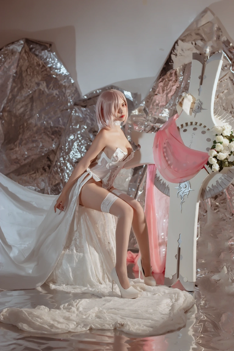 二佐Nisa《玛修婚纱》写真图集 42P｜在线预览与图包下载
