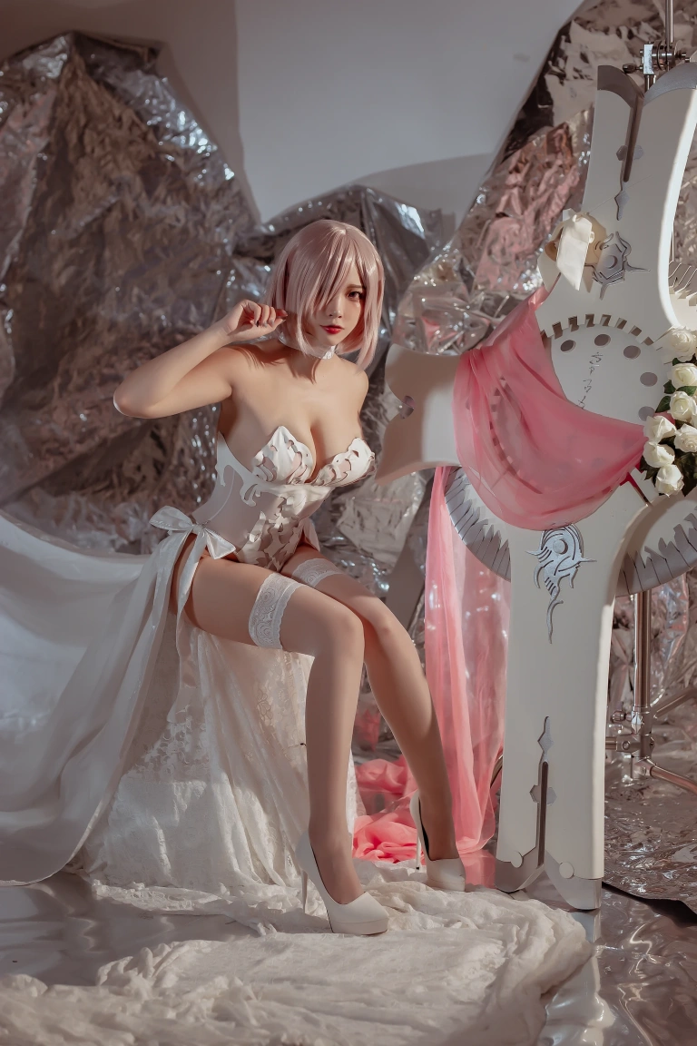 二佐Nisa《玛修婚纱》写真图集 42P｜在线预览与图包下载