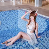 二佐Nisa《碧蓝航线 鲟泳装》写真图集 9P｜在线预览与图包下载