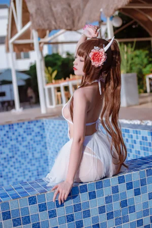 二佐Nisa《碧蓝航线 鲟泳装》写真图集 9P｜在线预览与图包下载
