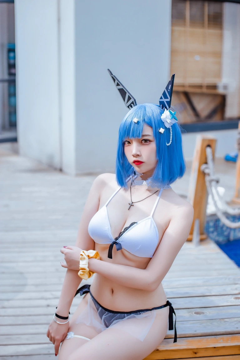 二佐Nisa《碧蓝航线 加斯科涅》写真图集 20P｜在线预览与图包下载