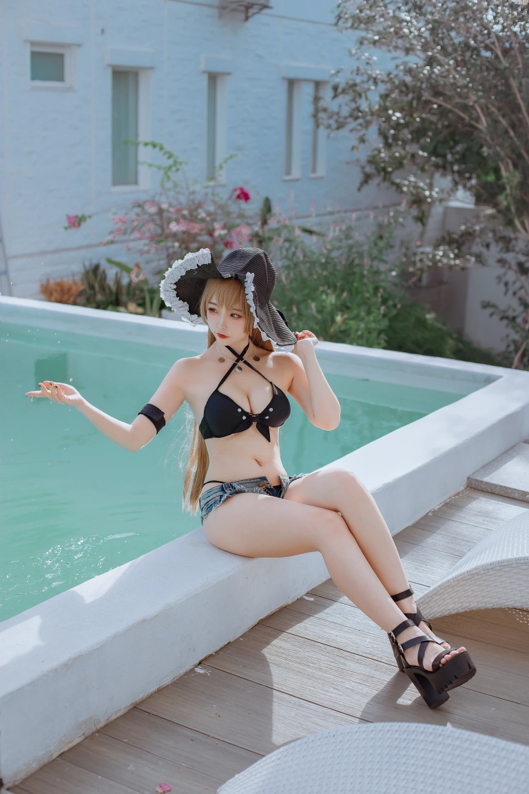 二佐Nisa《碧蓝航线 让巴尔泳装》写真图集 20P｜在线预览与图包下载