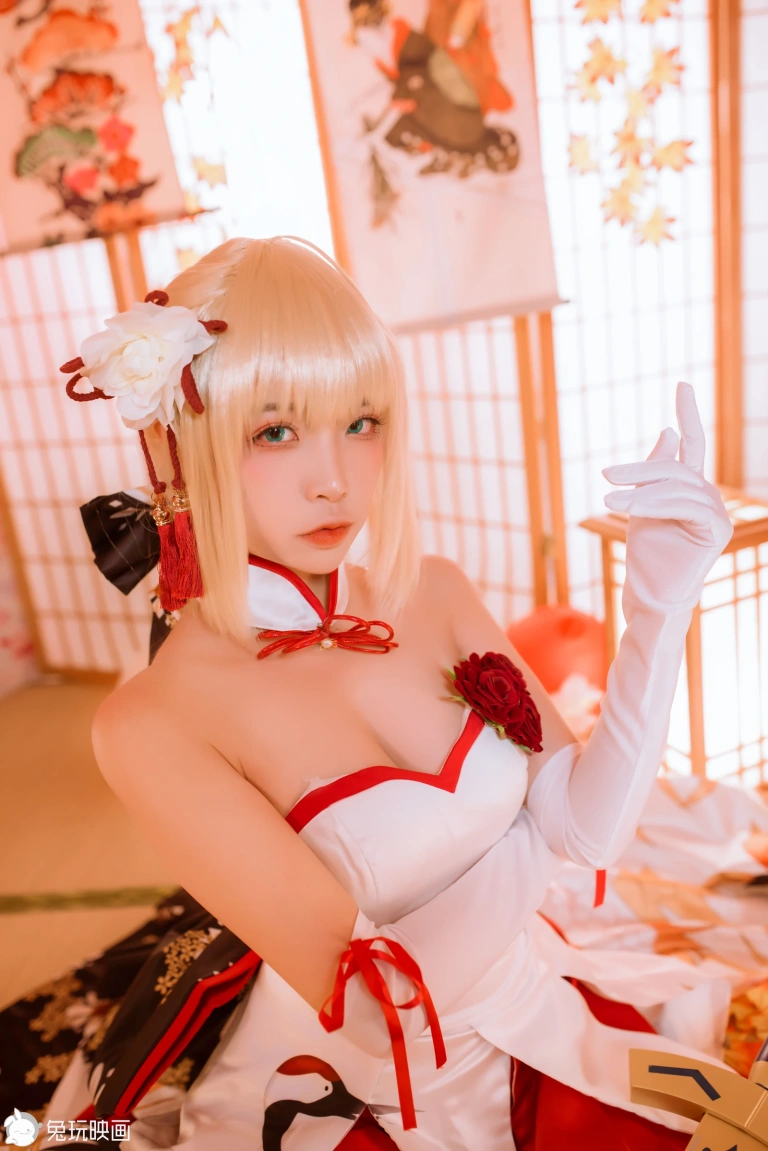 二佐Nisa《Saber》写真图集 19P｜在线预览与图包下载