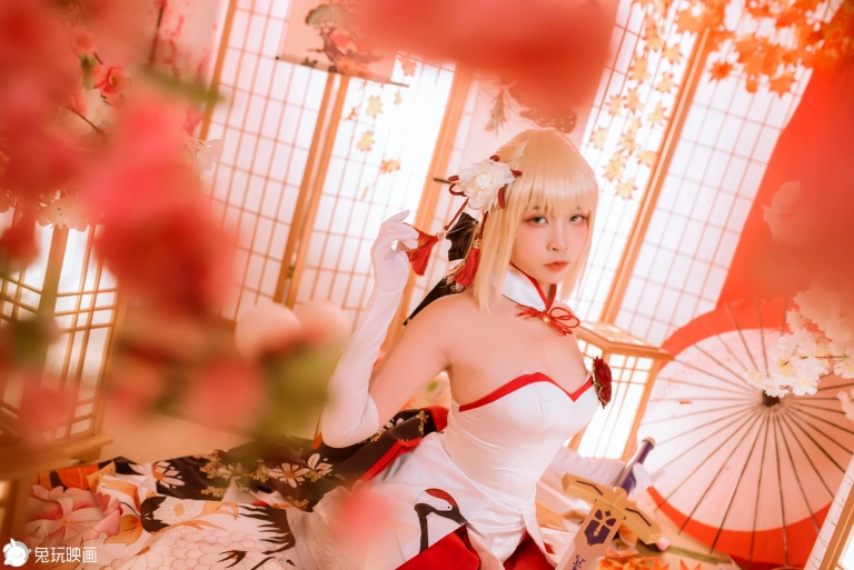 二佐Nisa《Saber》写真图集 19P｜在线预览与图包下载