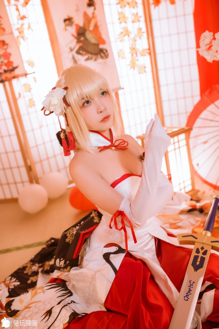 二佐Nisa《Saber》写真图集 19P｜在线预览与图包下载