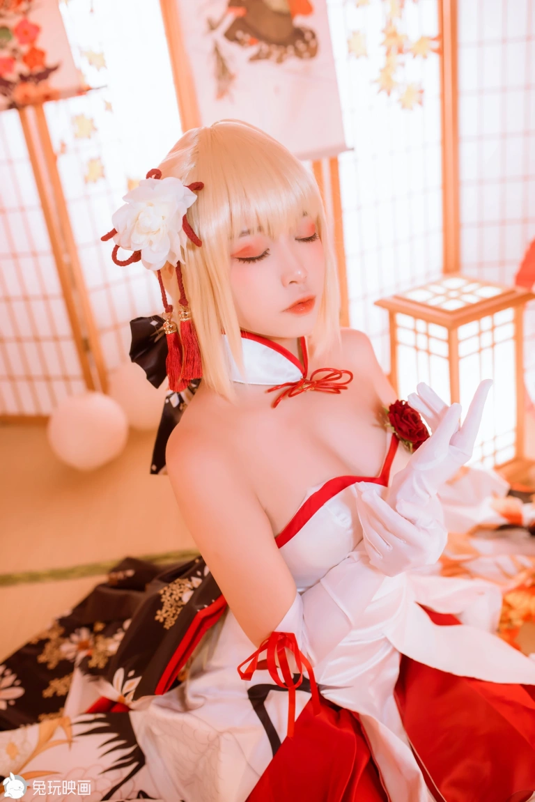 二佐Nisa《Saber》写真图集 19P｜在线预览与图包下载