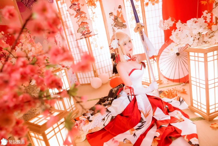 二佐Nisa《Saber》写真图集 19P｜在线预览与图包下载