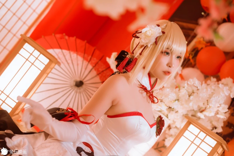 二佐Nisa《Saber》写真图集 19P｜在线预览与图包下载