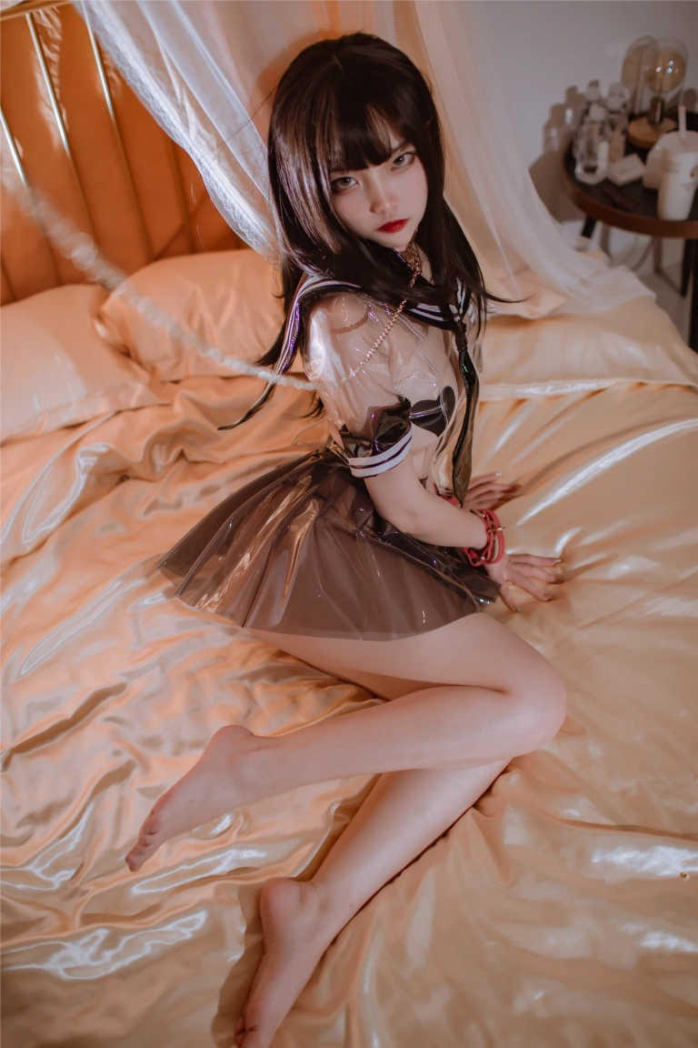 二佐Nisa《私房透明JK》写真图集 40P｜在线预览与图包下载